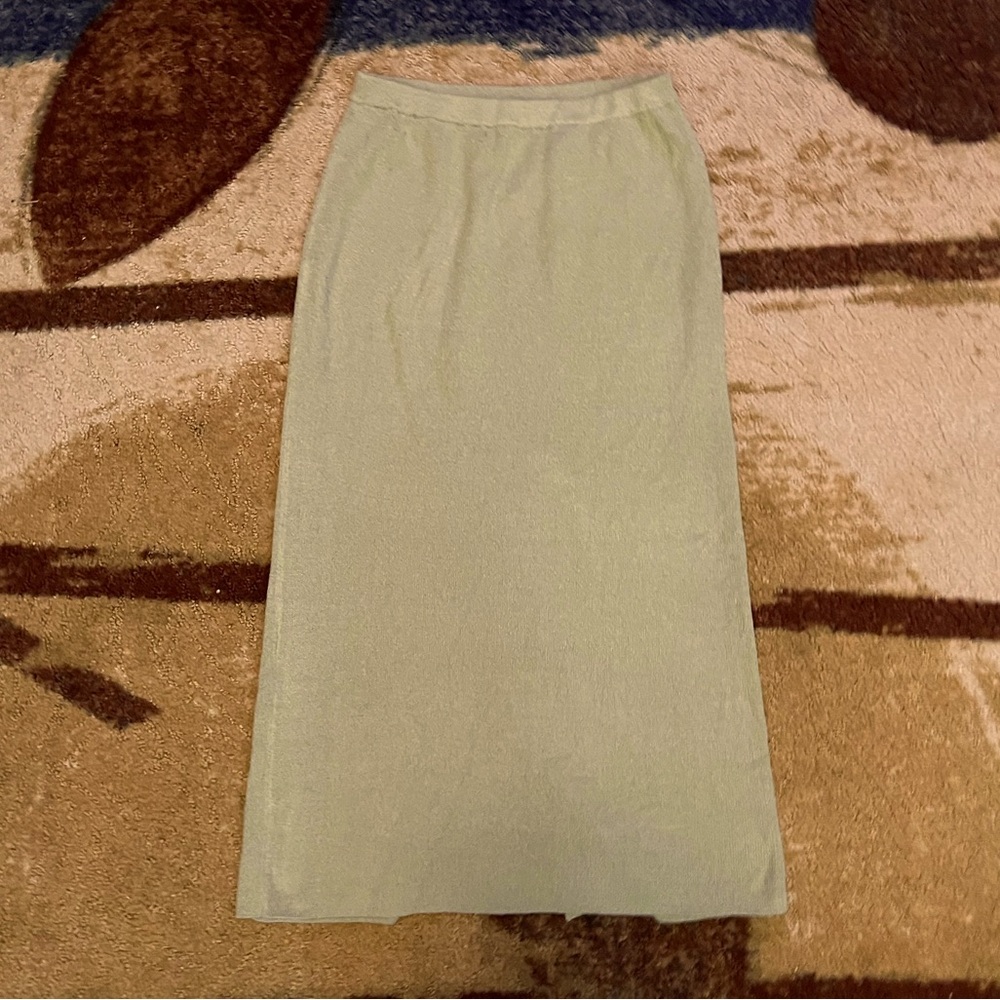 Green maxi skirt